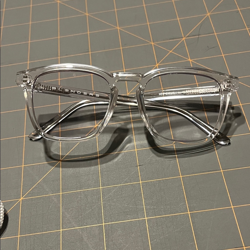 Blenders Clear Frame Ice Crush Blur light Glasses nwot